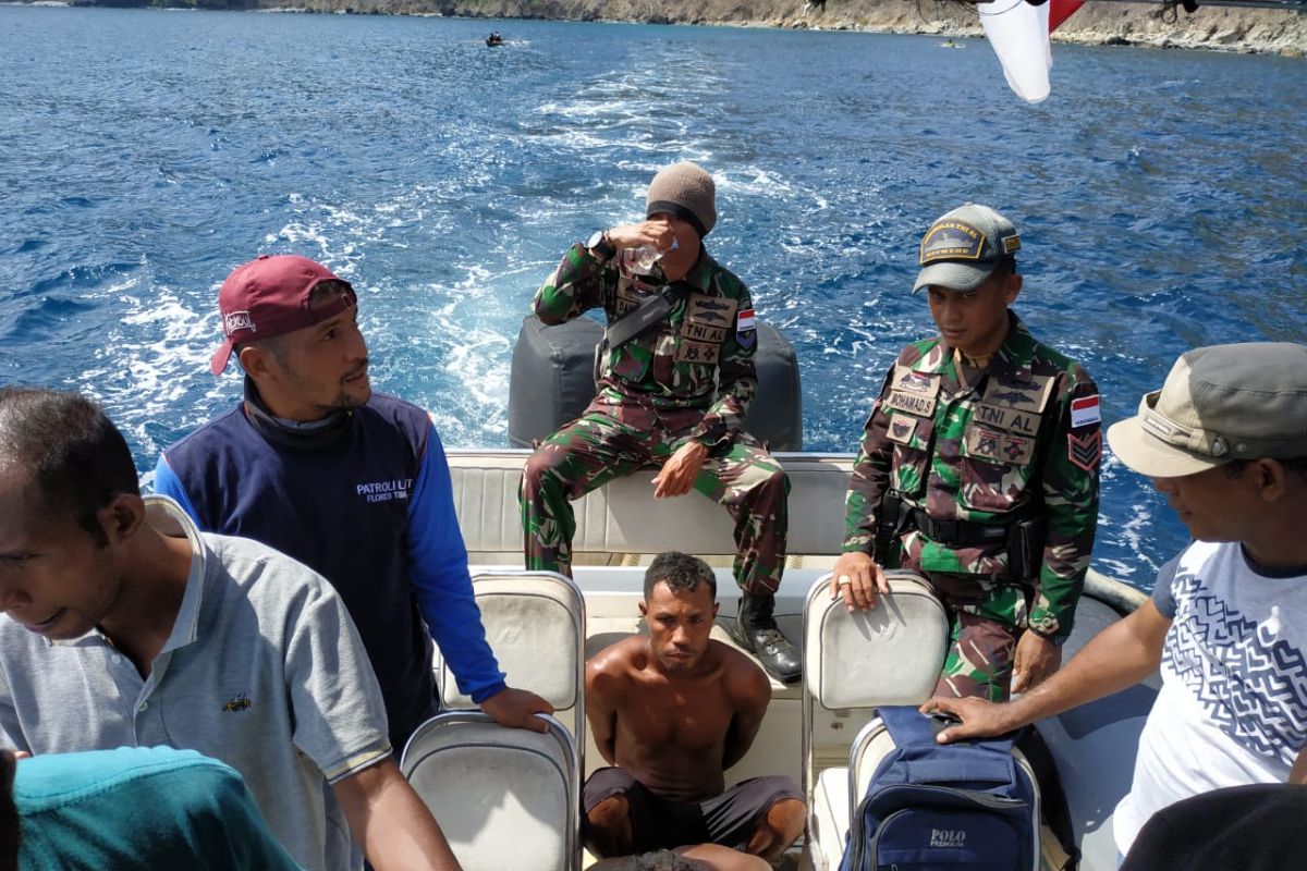 Patrol team arrests two fishermen on charges of blast fishing