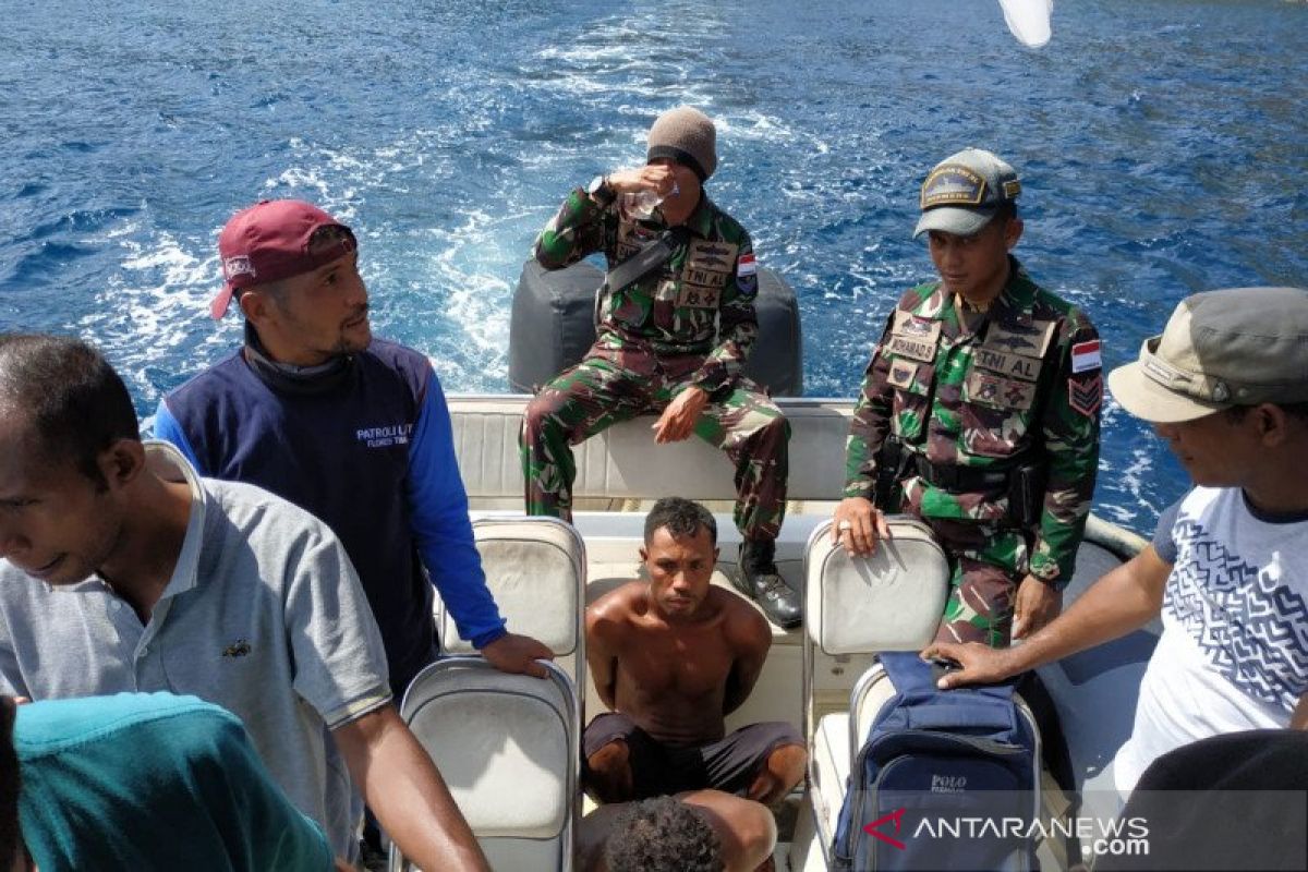 Tim patroli amankan dua nelayan pengebom ikan di Flores Timur