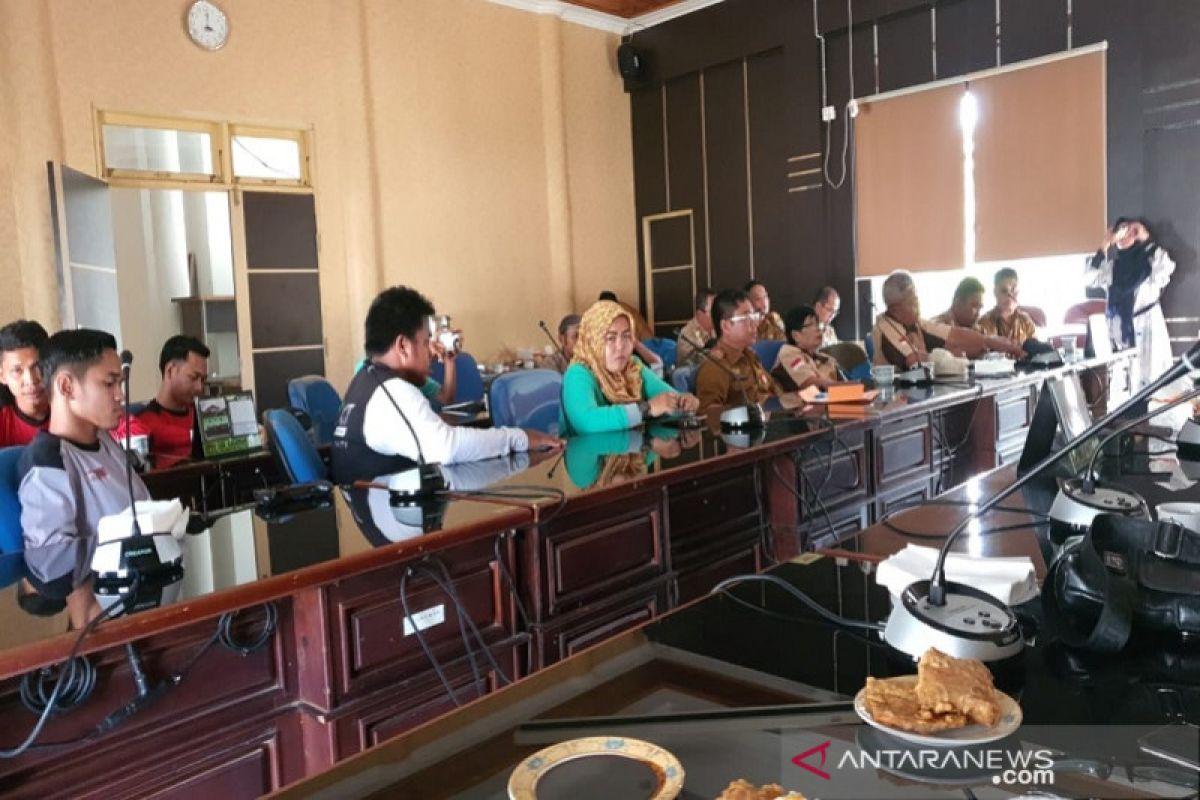 DPRD Balangan ajak masyarakat berpartisipasi bantu warga Pulau Sebuku