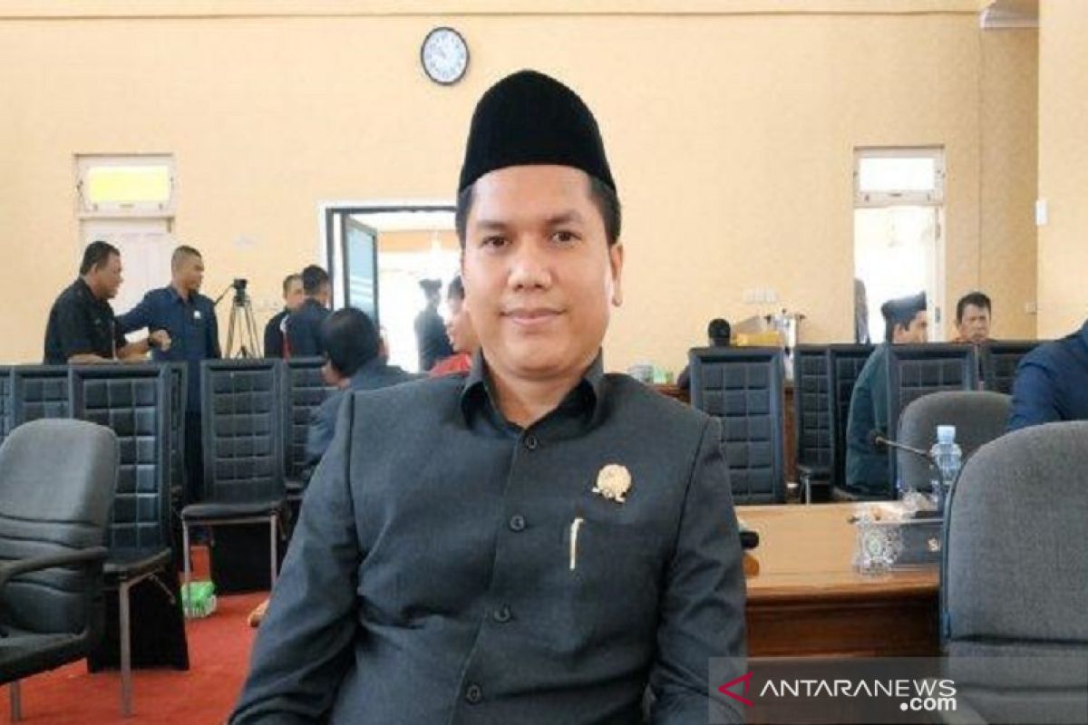 Anggota DPRD Balangan Akan Turun Kejalan Bantu Warga Sebuku