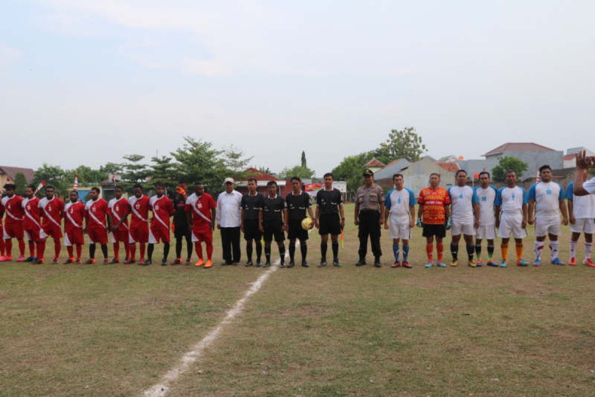 Pelajar dan mahasiswa Papua ramaikan turnamen sepak bola Piala Kapolda Jateng