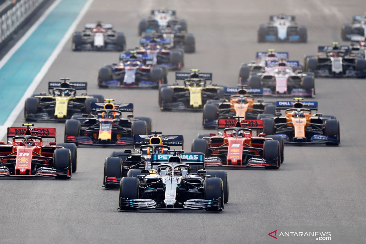 Bertemu bos Ferrari, Hamilton hendak tinggalkan Mercedes?