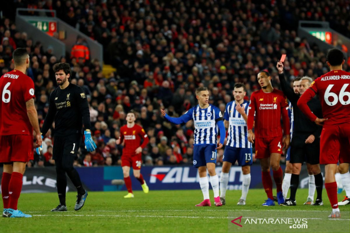 Kartu merah Alisson membuat kemenangan Liverpool lebih spesial