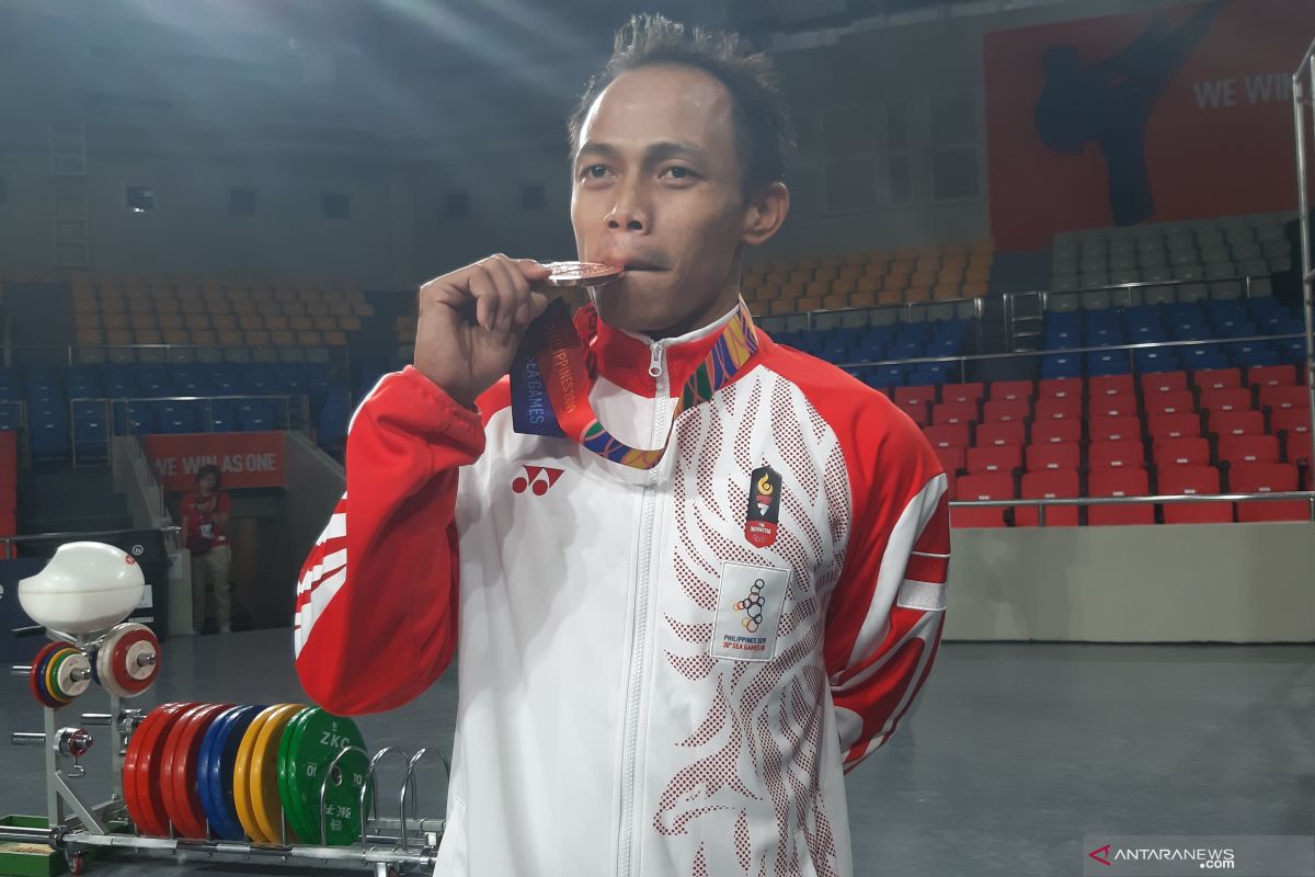 SEA Games 2019, Surahmat kecewa raih perunggu angkat besi