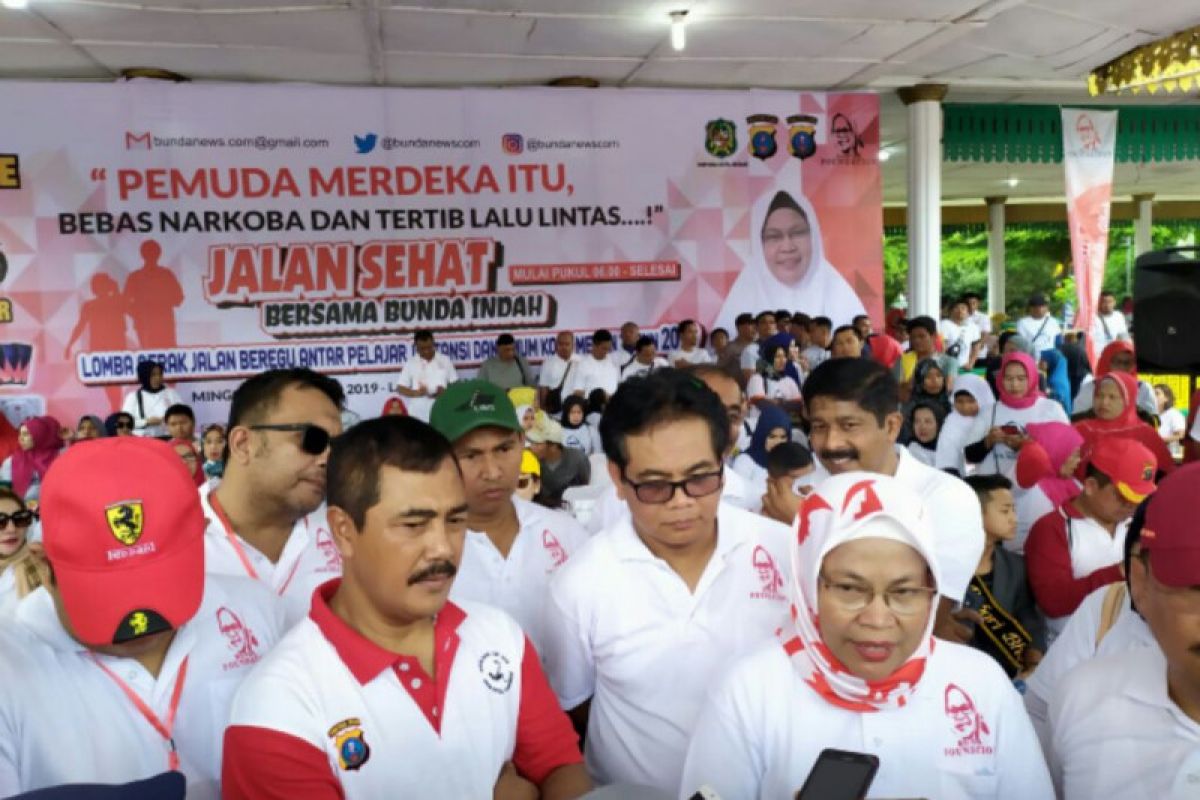 Hj Bunda Indah minta pengusaha bantu pemerintah memajukan pendidikan