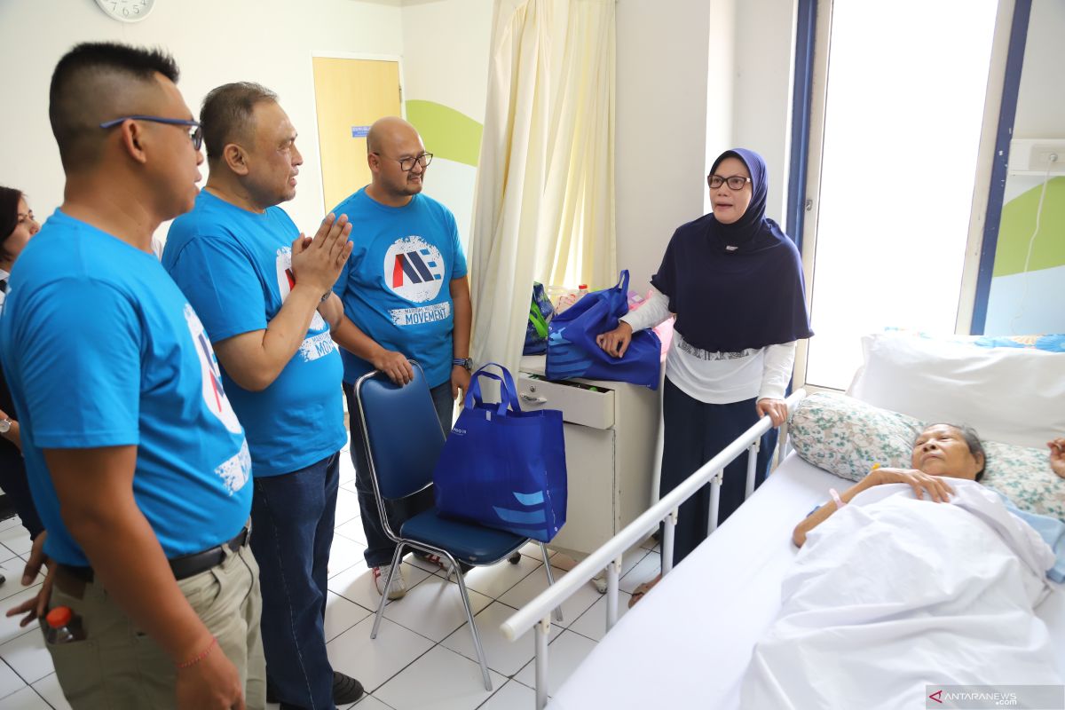 Pelindo III berbagi kebahagiaan di RS PHC