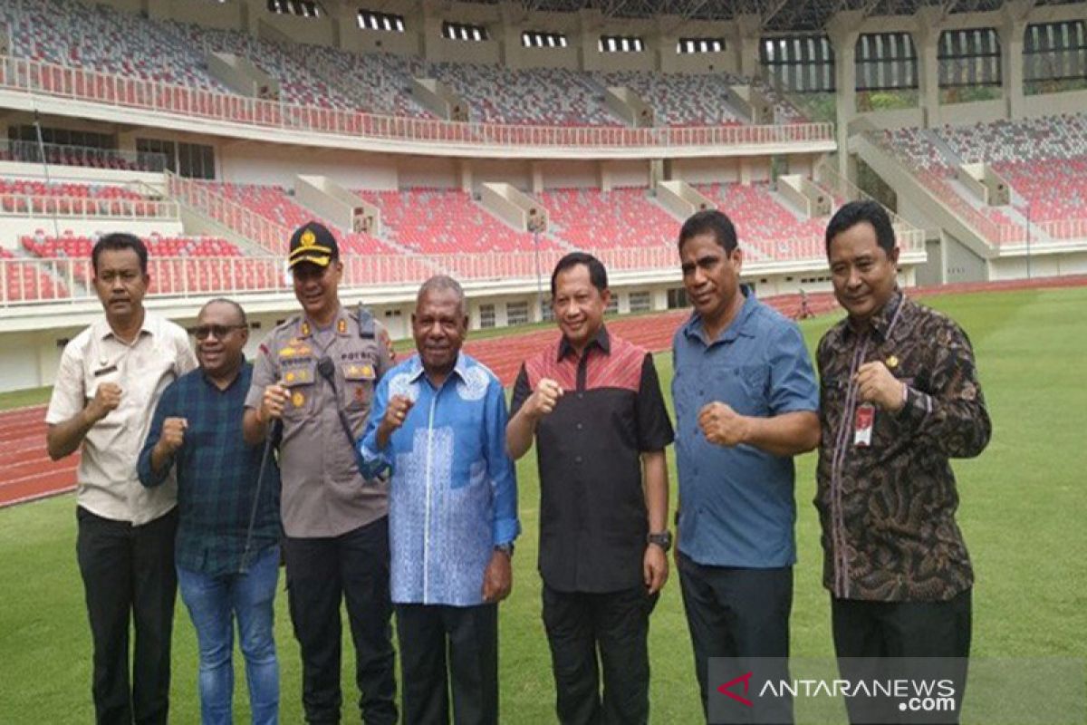 Mendagri tinjau stadion Papua Bangkit di Kampung Harapan