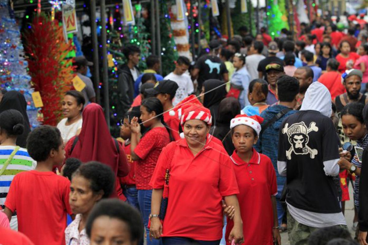 Suasana Menyambut Natal Di Kota Jayapura