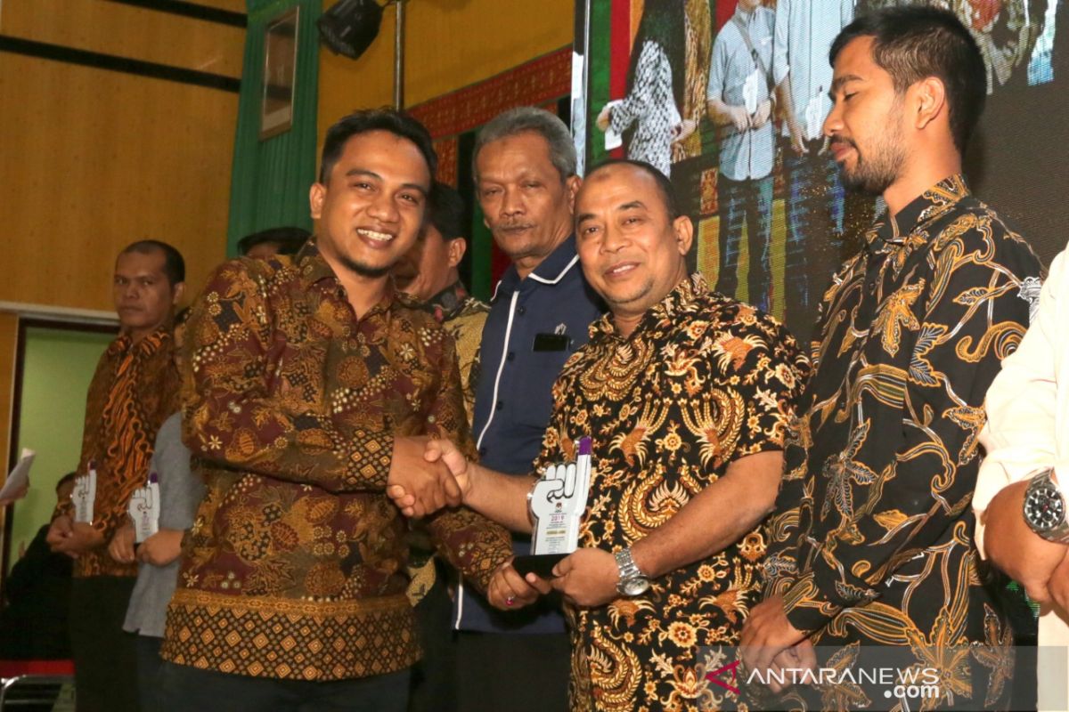 Antara Aceh terima penghargaan KIP