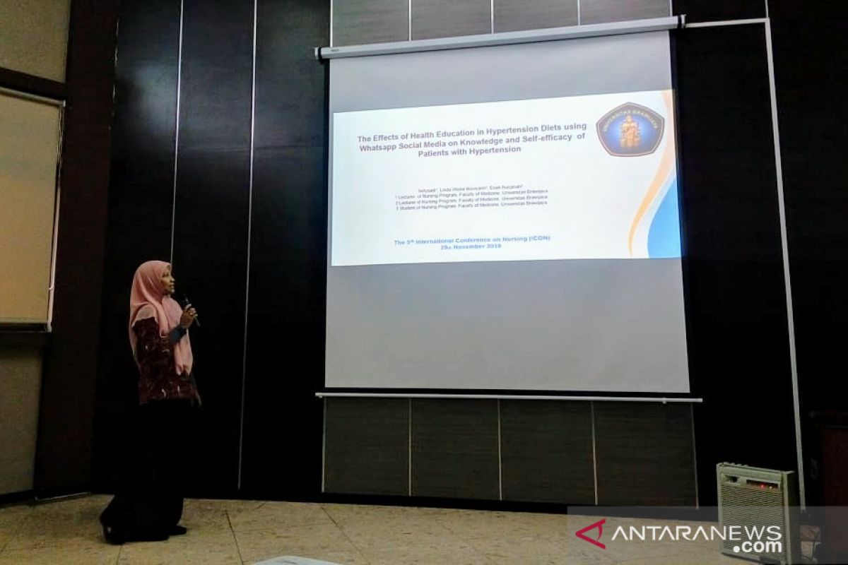 Mahasiswa asal Banten Presentasi di Ajang ICON 2019 dalam Bahasa Inggris