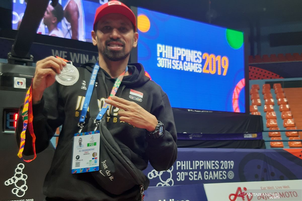 Ali Budimansyah menjabat Wakil Presiden Bumi Borneo Basketball