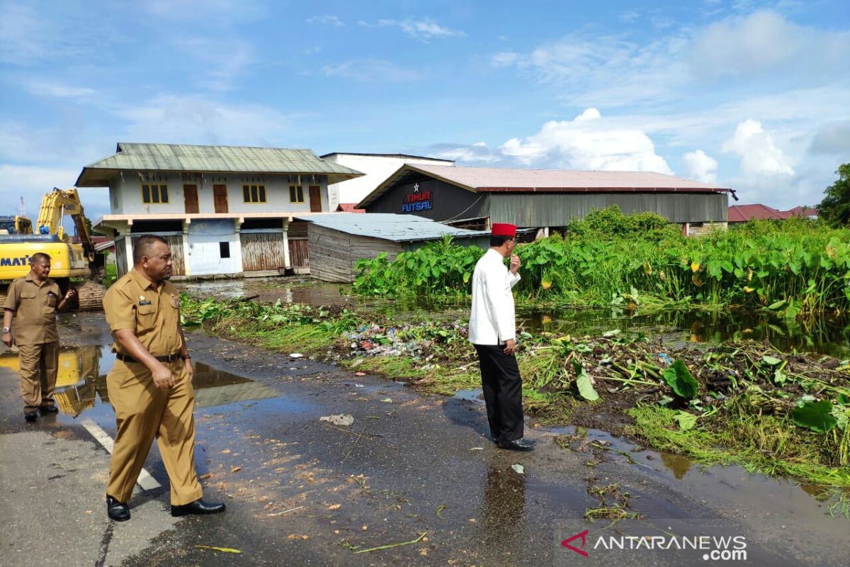 Antisipasi banjir, Pemkab Rohil lakukan normalisasi