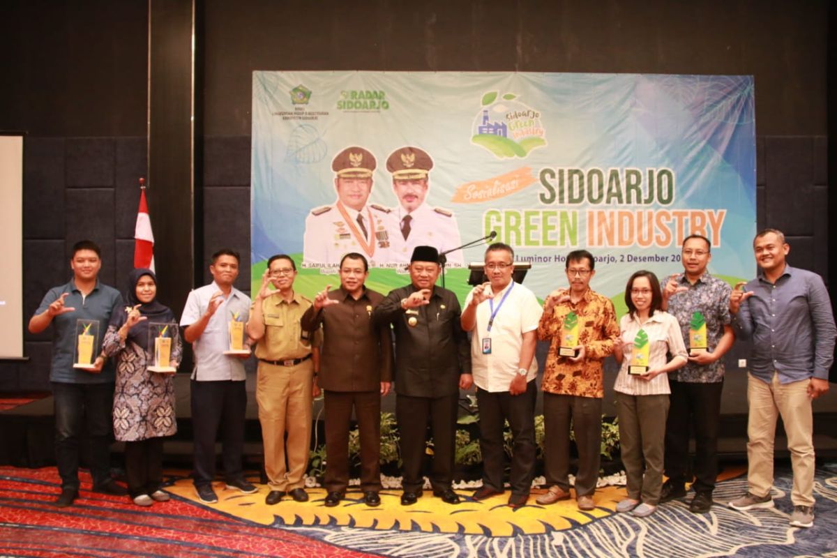 Enam perusahaan di Sidoarjo raih penghargaan pengelolaan lingkungan