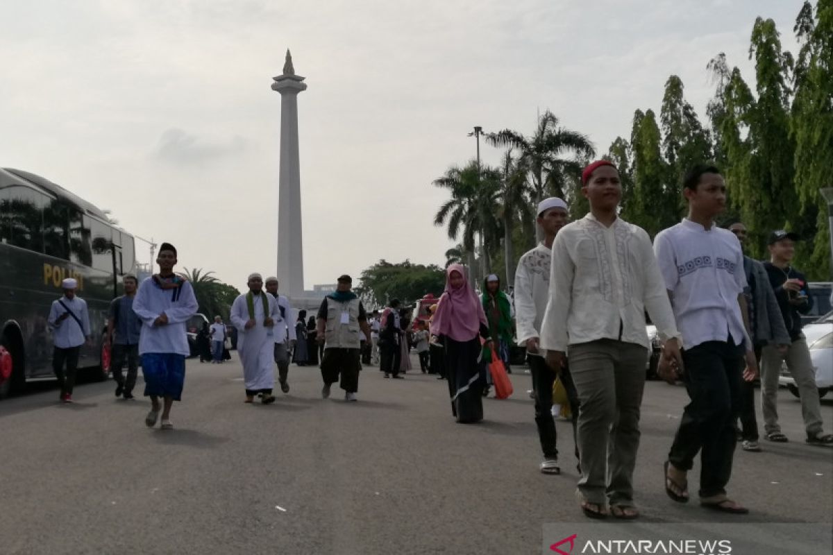 Reuni 212 rampung pukul 09.30 Wib, massa mulai tinggalkan Monas