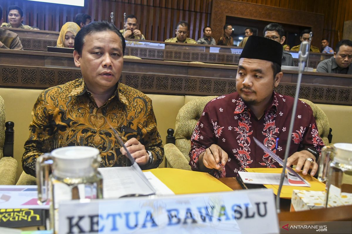 Bawaslu permasalahkan peraturan Bawaslu harus mengacu PKPU dalam Pilkada 2020