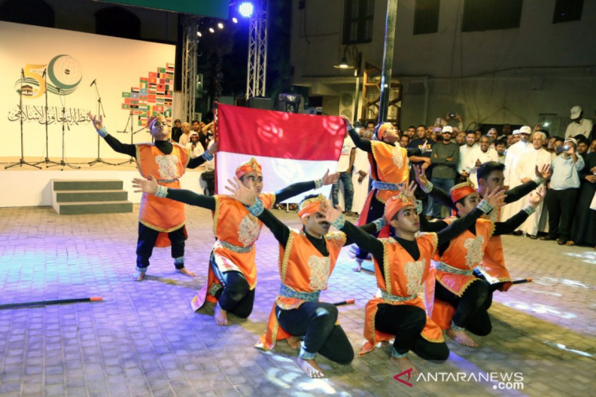 Indonesia tampilkan budaya tradisional dalam perayaan 50 tahun OKI