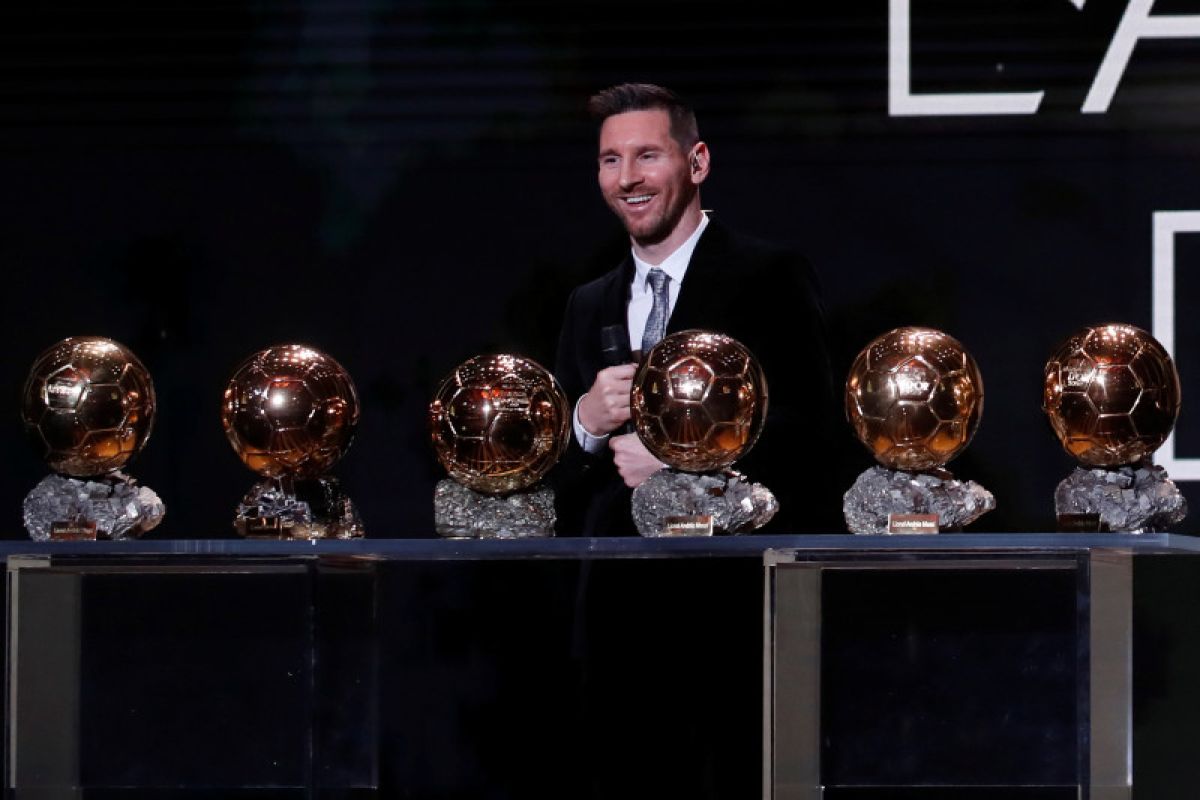 Lionel Messi sabet Ballon d'Or untuk keenam kalinya