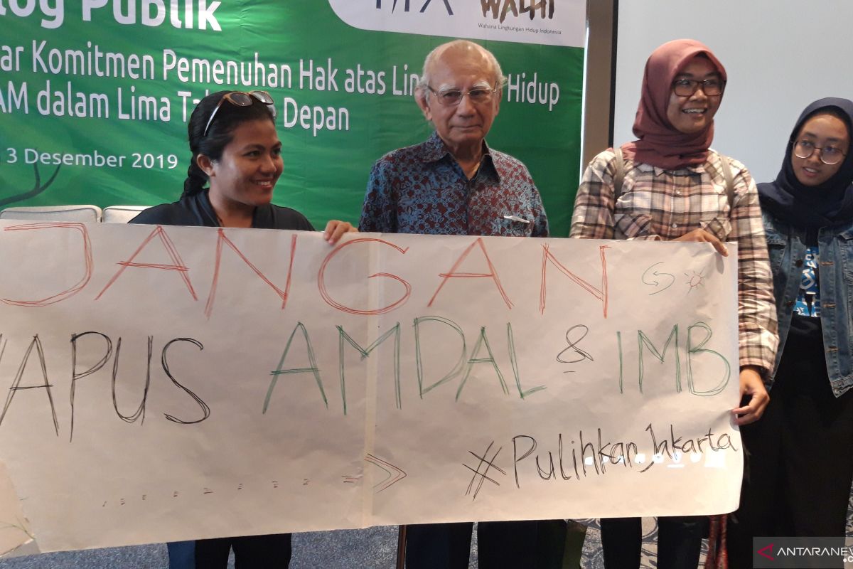 Emil Salim nilai wacana penghapusan IMB dan Amdal keliru