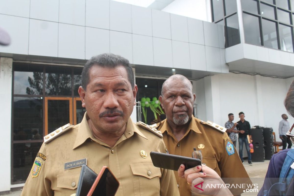 Bupati dan Wabup Jayawijaya akan evaluasi kepala kampung kawin lagi