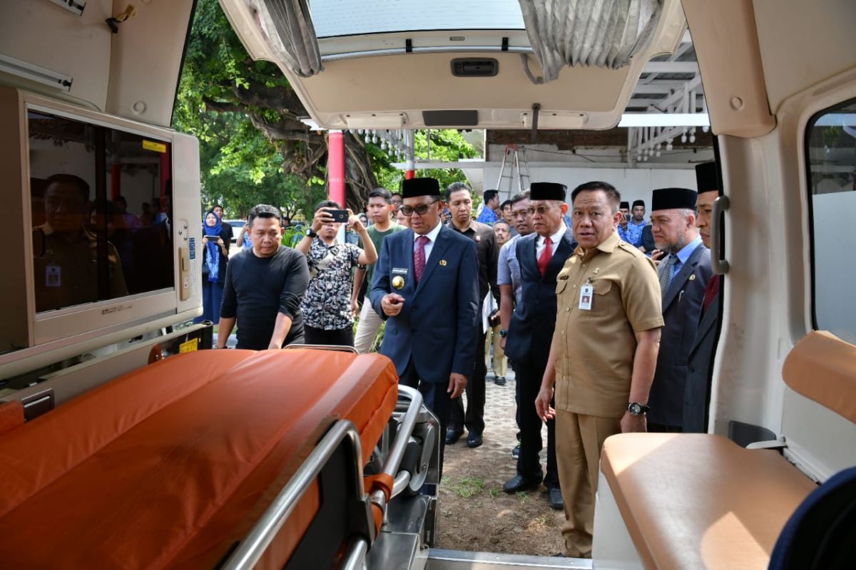 Jepang bantu puluhan ambulans dan mobil damkar untuk Sulsel