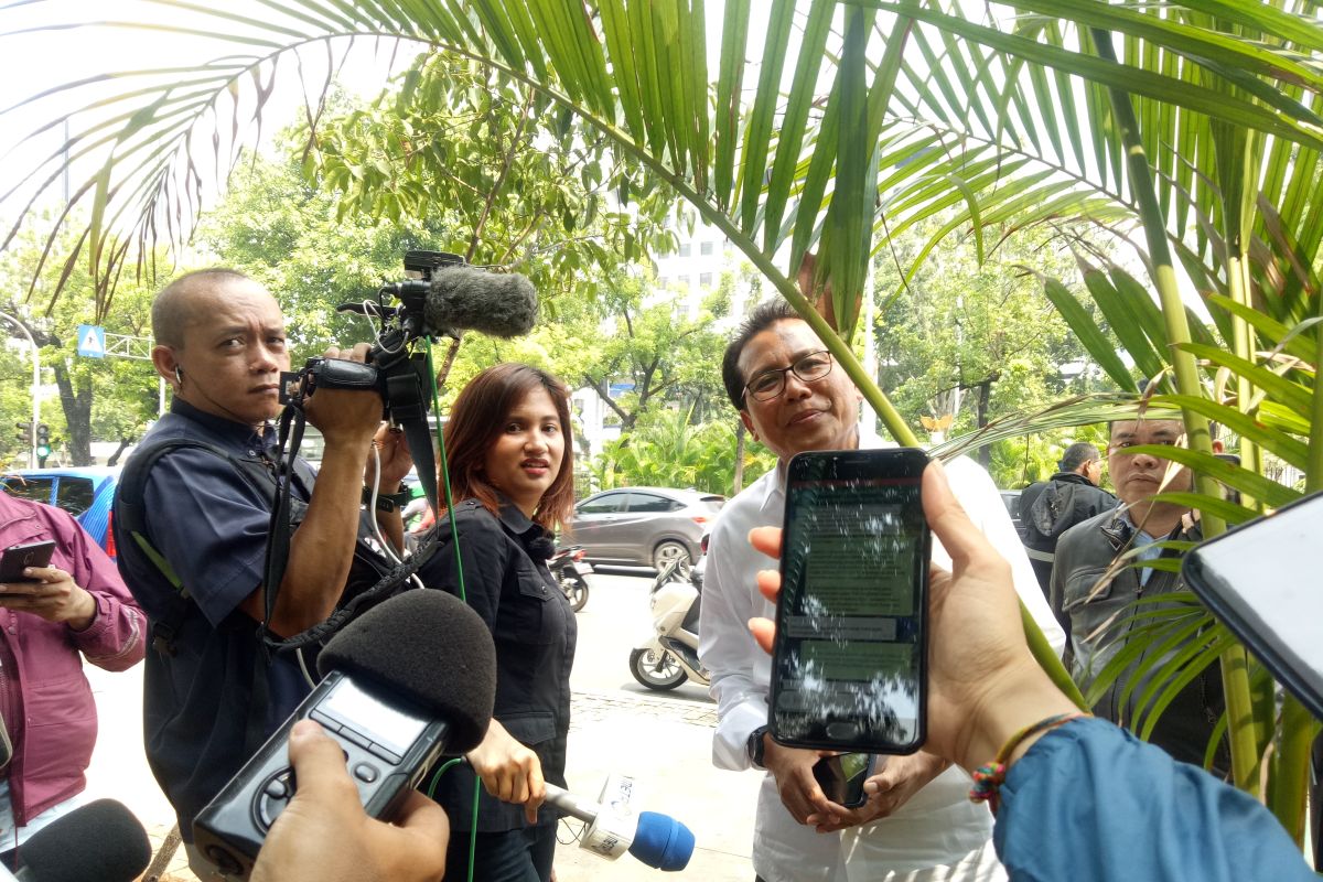 Monas' smoke grenade blast case left to police for probe: Jokowi