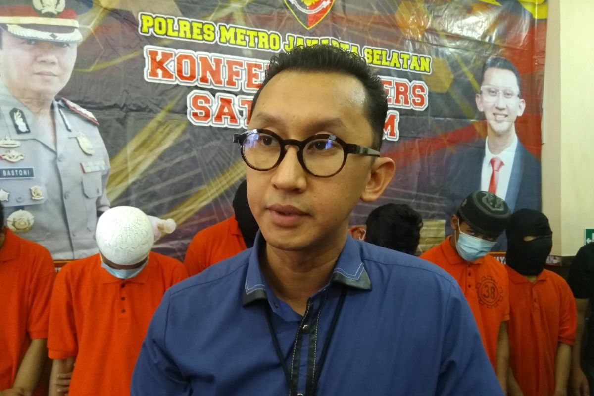 Kasus pengemudi Lamborghini menodongkan pistol dilaporkan ke polisi