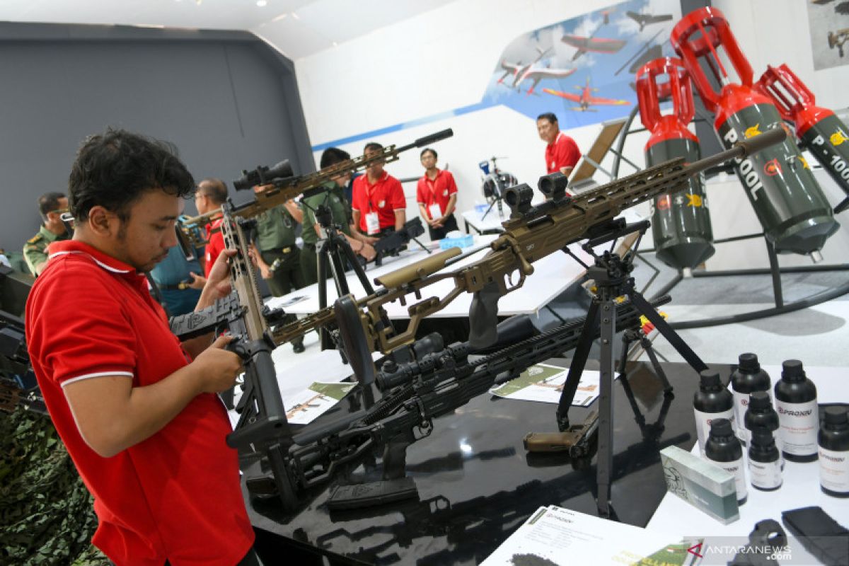 Memacu industri alat pertahanan dan keamanan Indonesia "Go ASEAN"
