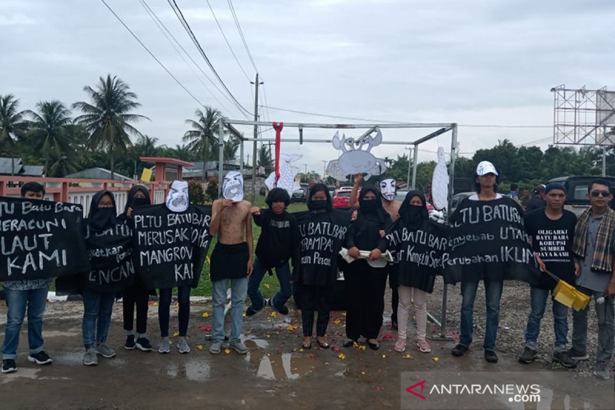 Aktivis kembali demo tutup PLTU di PTUN Bengkulu