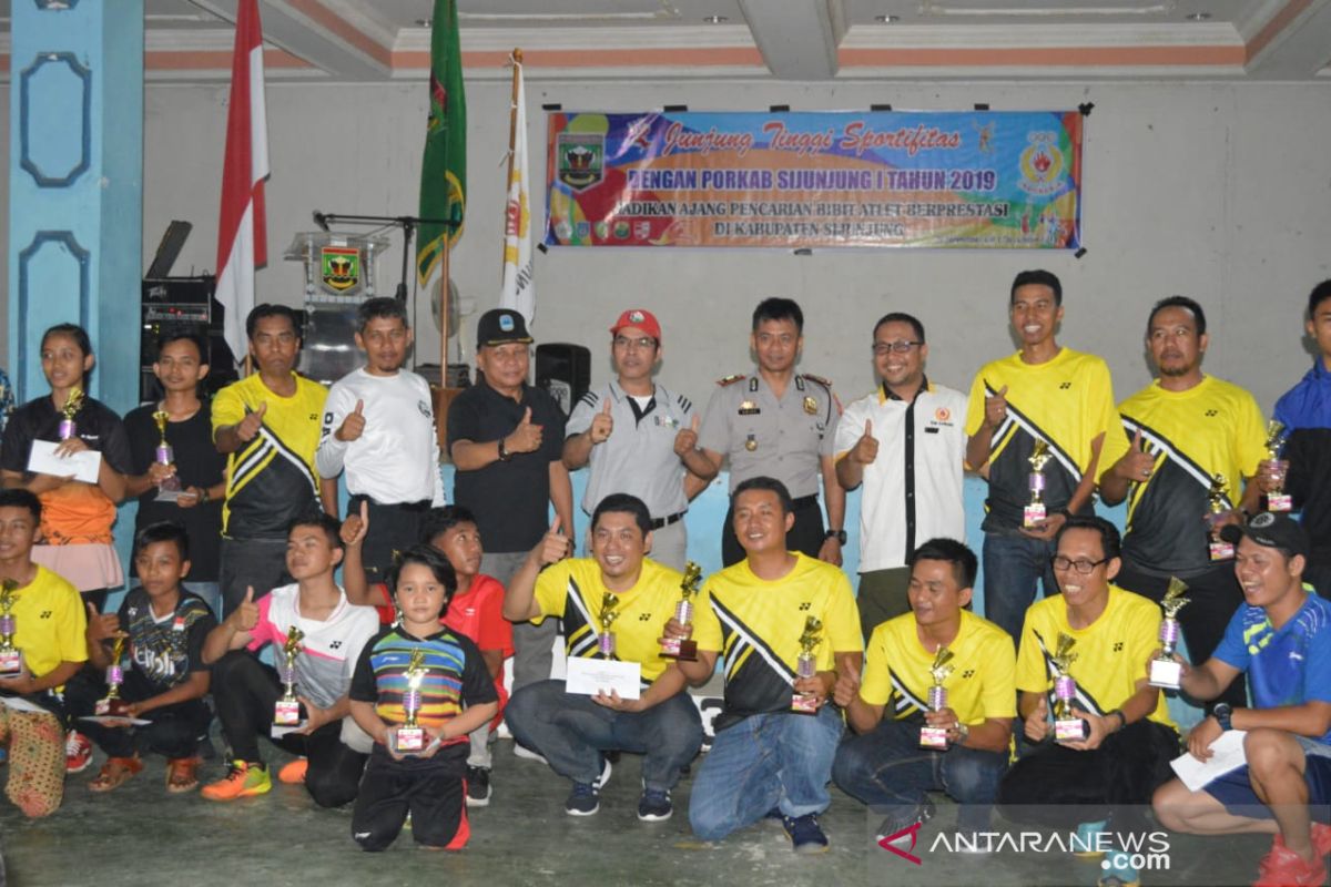 Kecamatan Sijunjung juara umum Pekan olah raga kabupaten ke I