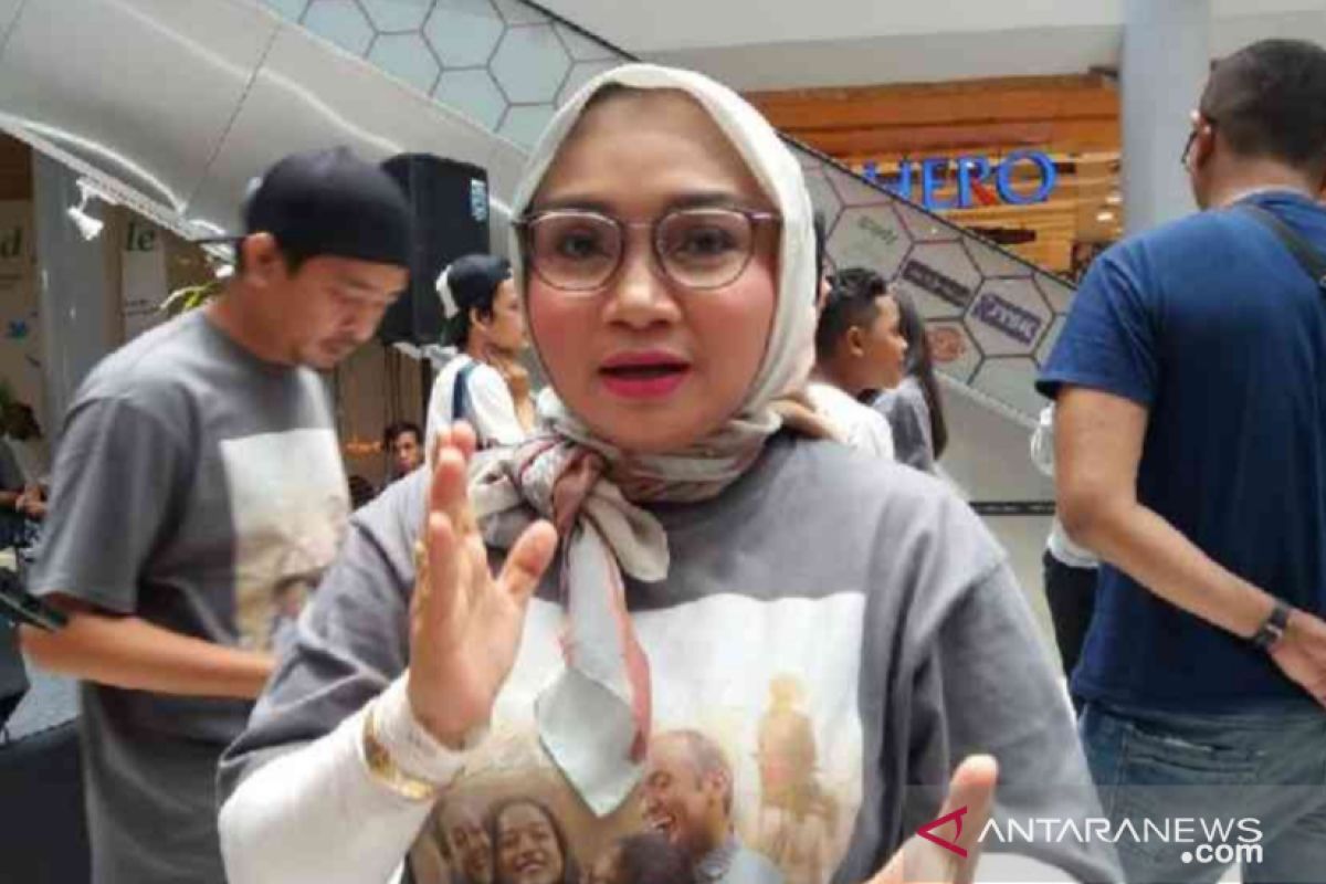 Kaum istri: amit-amit suami menjadi gay