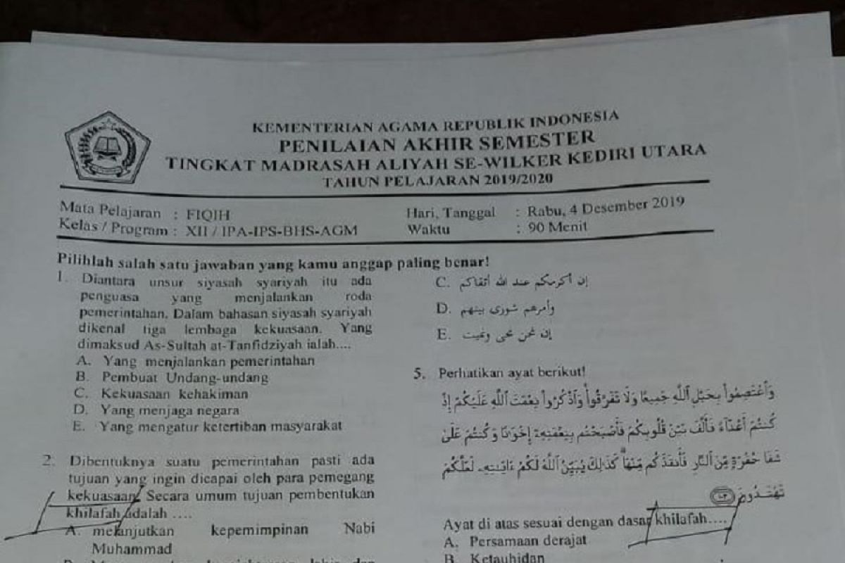 LBH NU Kediri temukan naskah ujian Madrasah Aliyah memuat materi khilafah.