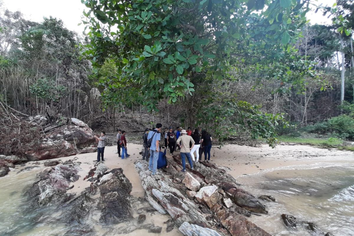 Pemkab Bangka Barat dinilai layak ditetapkan jadi Geopark Nasional