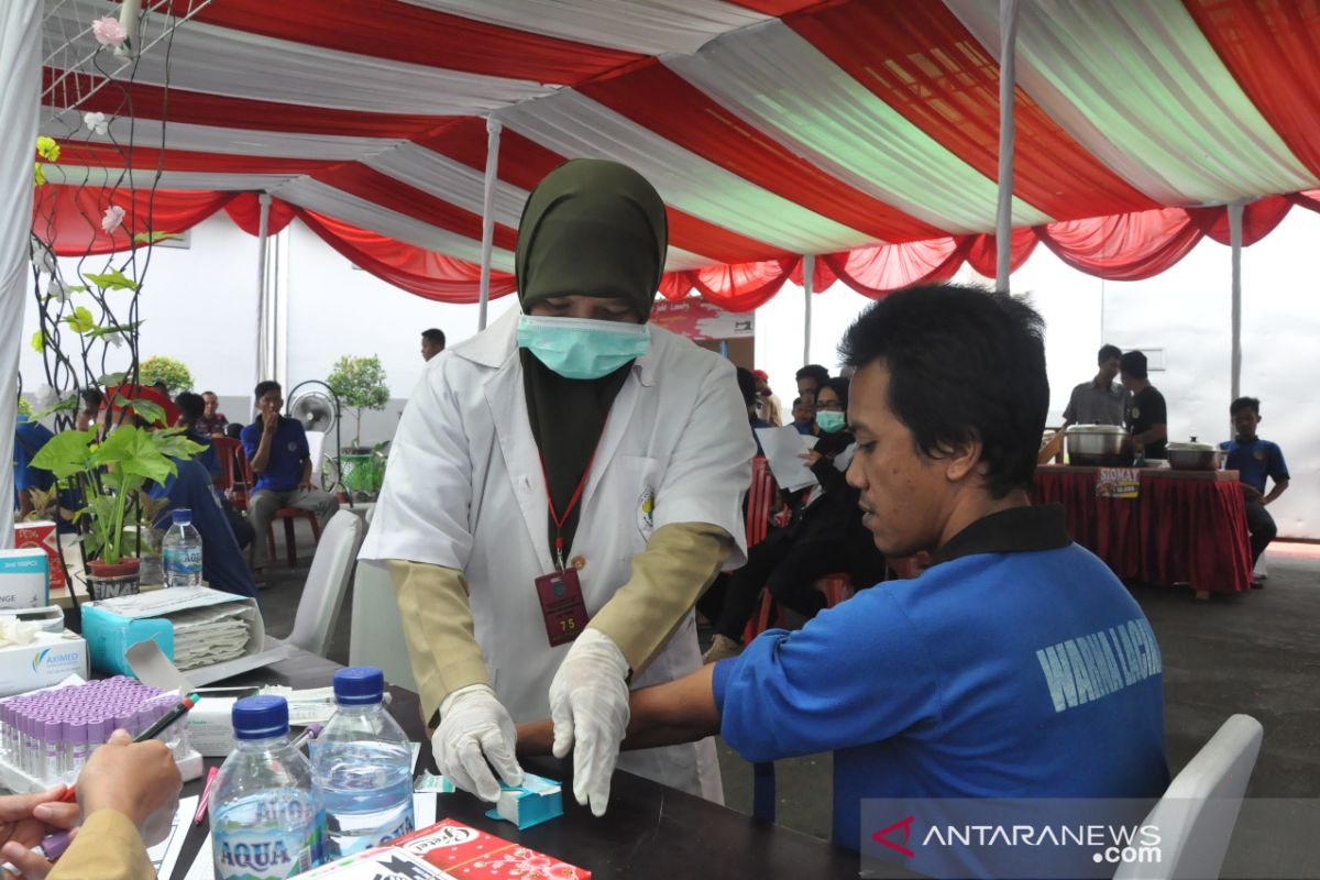 Ratusan warga binaan Lapas Cikarang jalani pemeriksaan virus HIV