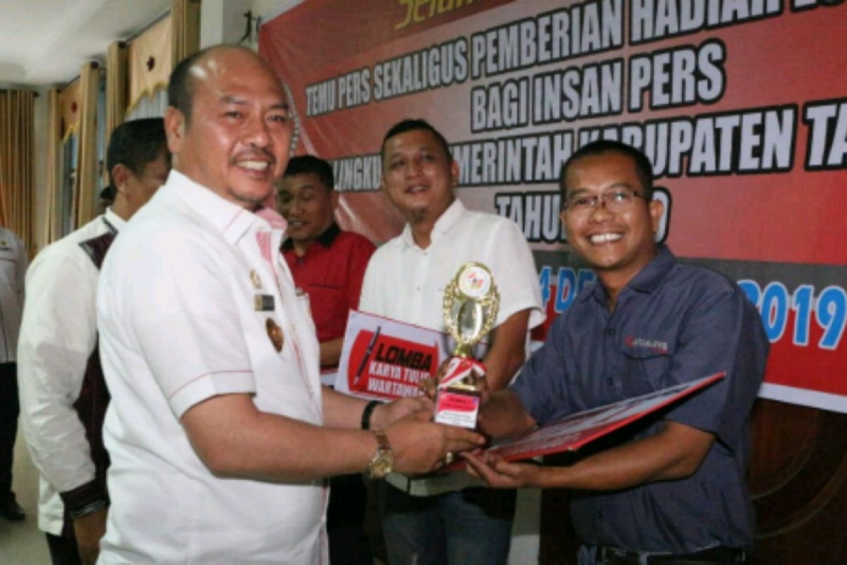 Pewarta ANTARA juara pertama lomba karya tulis Pemkab Taput