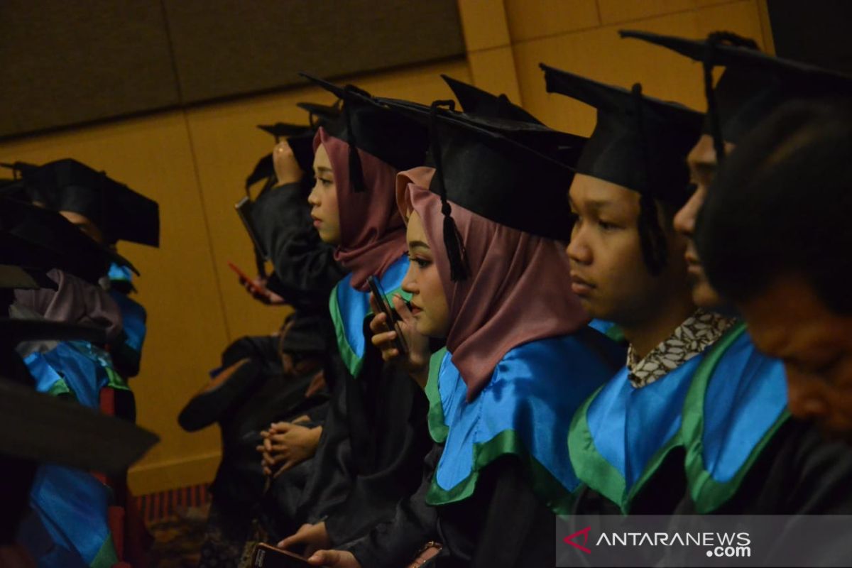 Ketua LLDikti wilayah IX dorong alumni PT mampu ciptakan Start Up