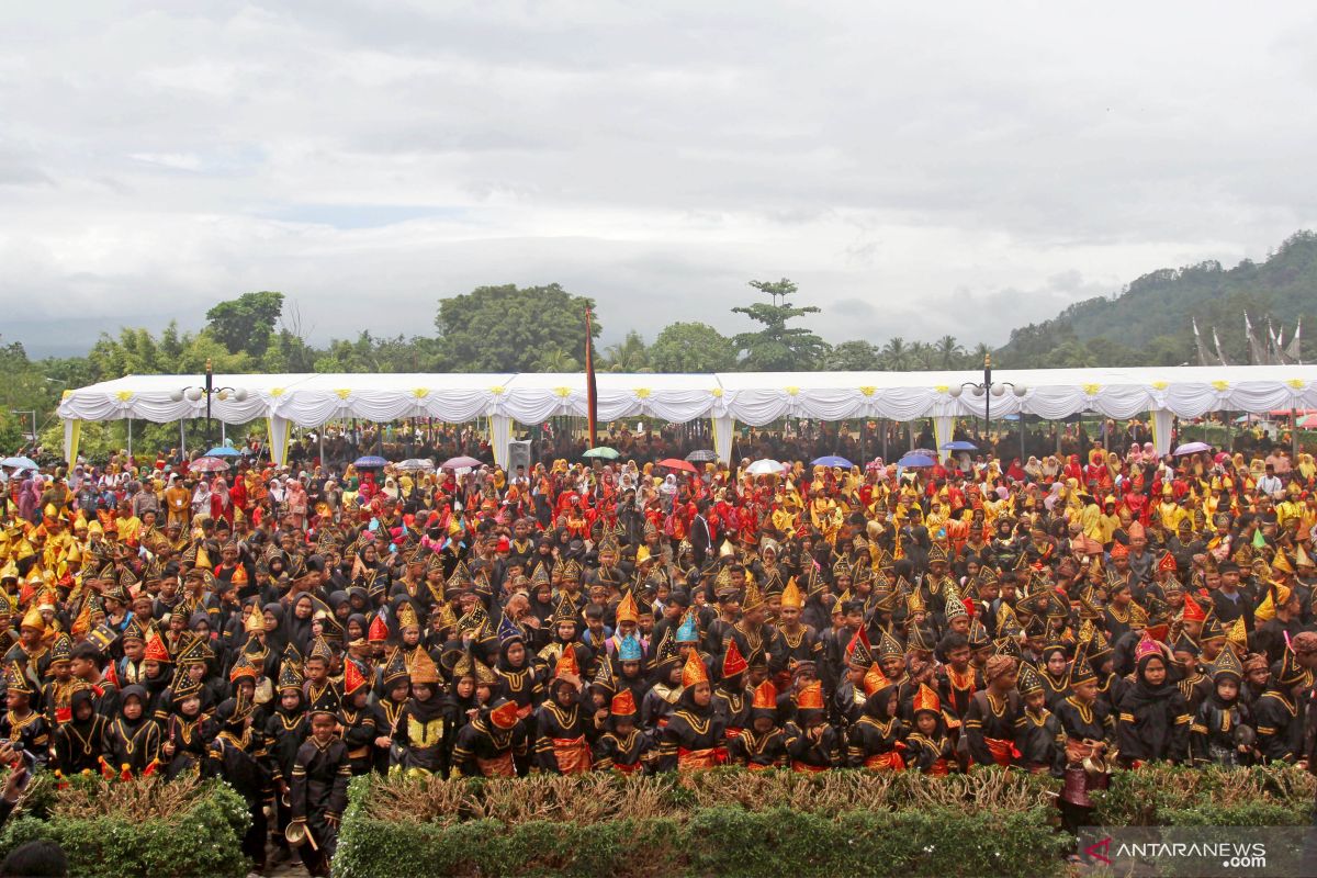 1.599 pemain talempong Tanah Datar pecahkan rekor MURI