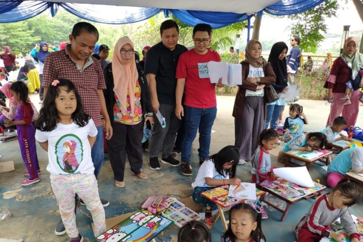 Kecamatan Neglasari sediakan ruang kebebasan bermain anak melalui Kampung Anak