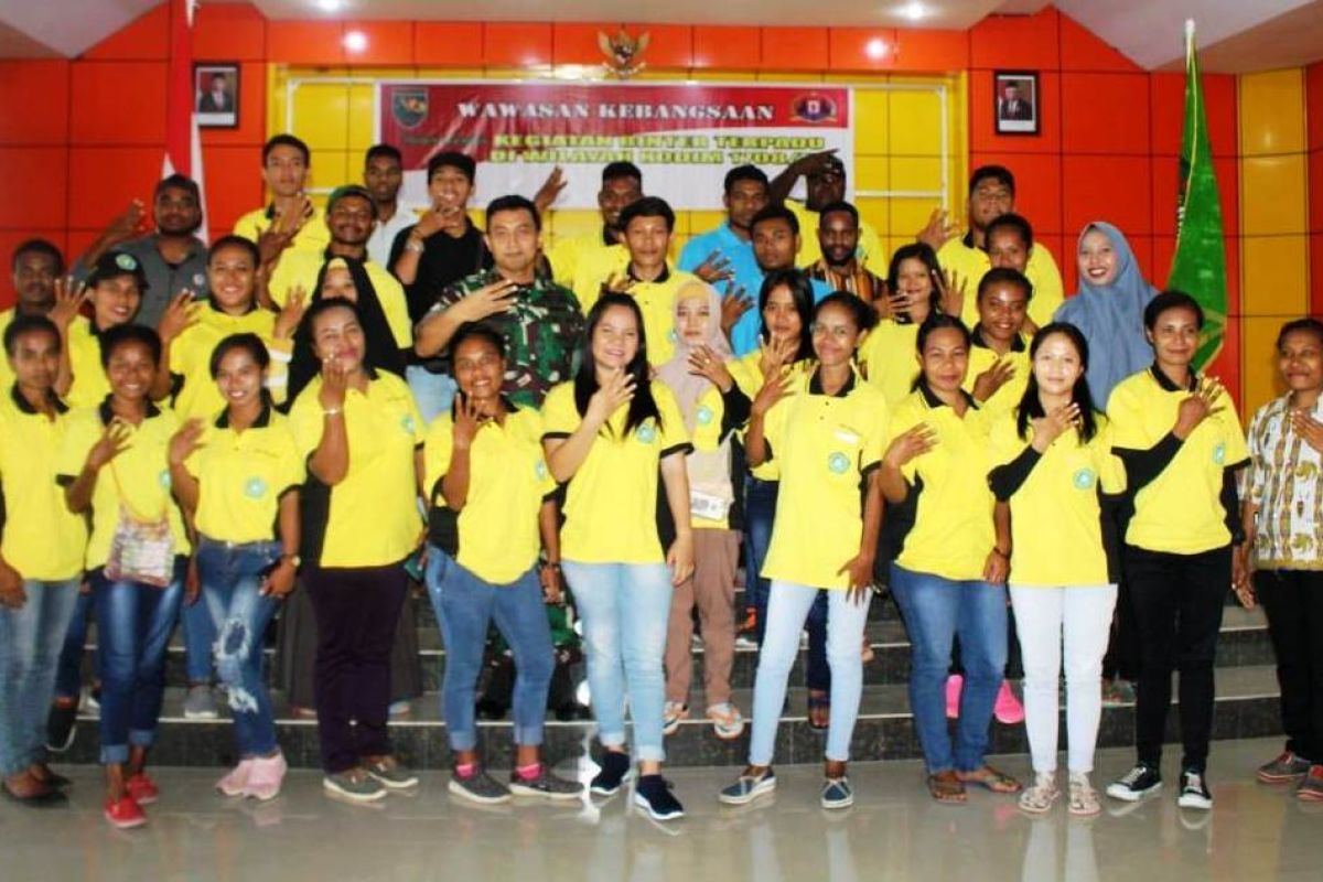 Mahasiswa IISIP Yapis Biak diajak TNI cintai nilai kebangsaan