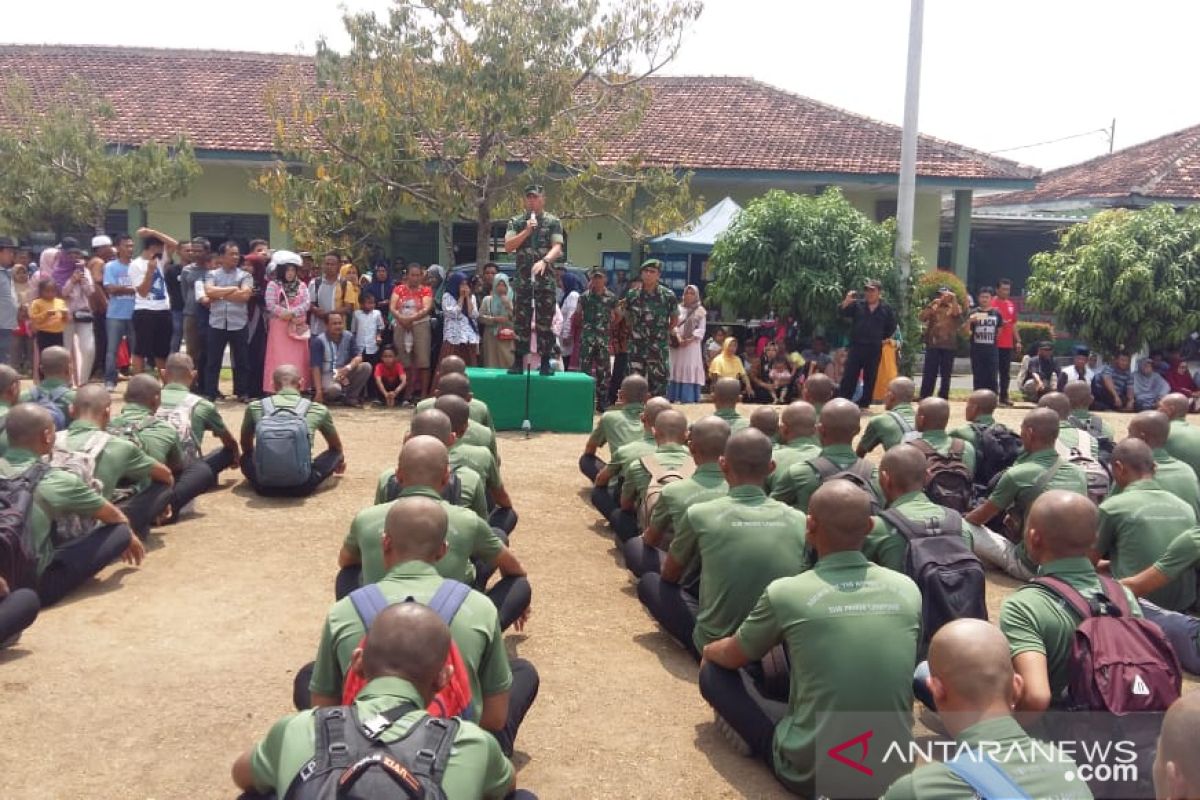Lima prajurit Suku Anak Dalam jalani pendidikan  Tamtama TNI