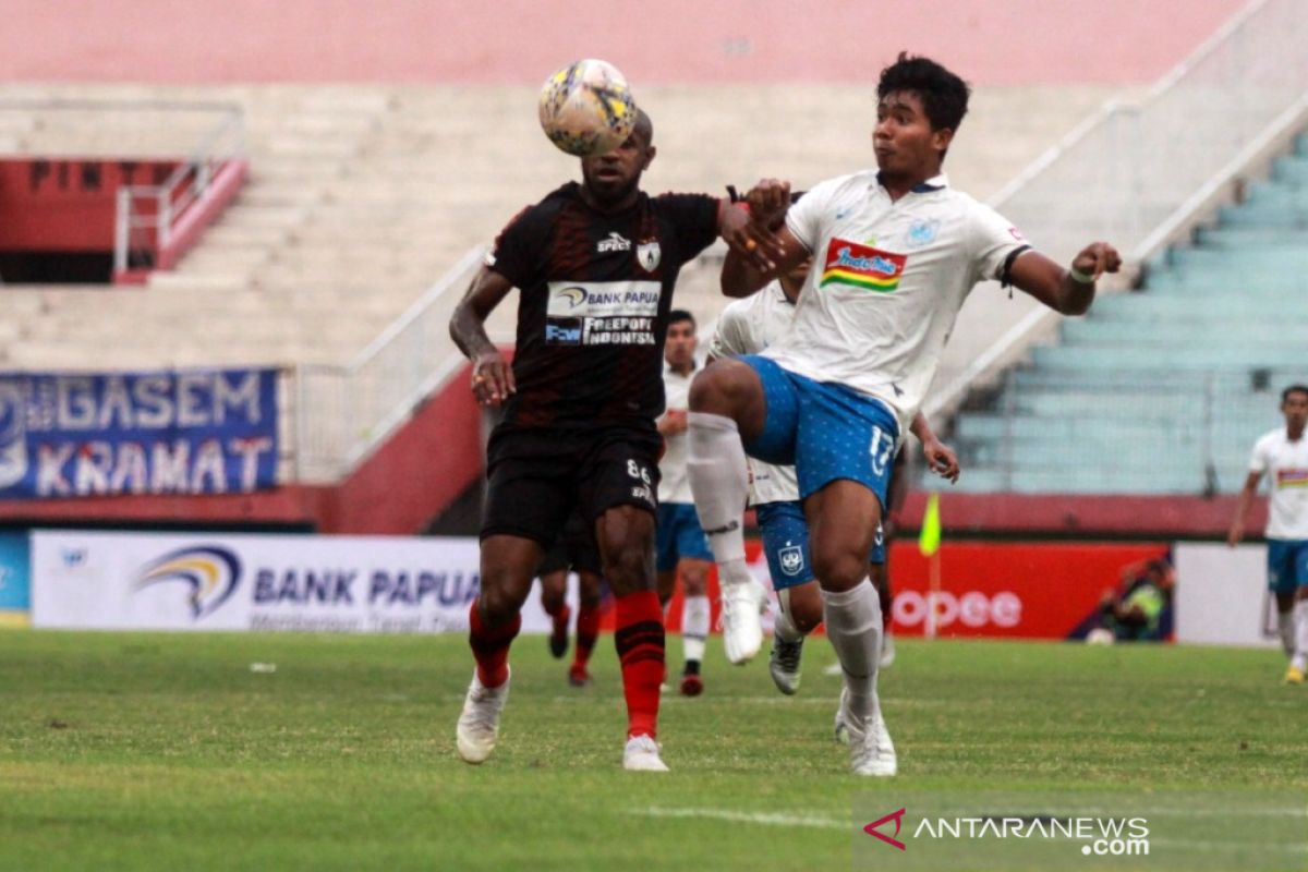 Jacksen F Tiago nyatakan Persipura menang karena lebih efektif