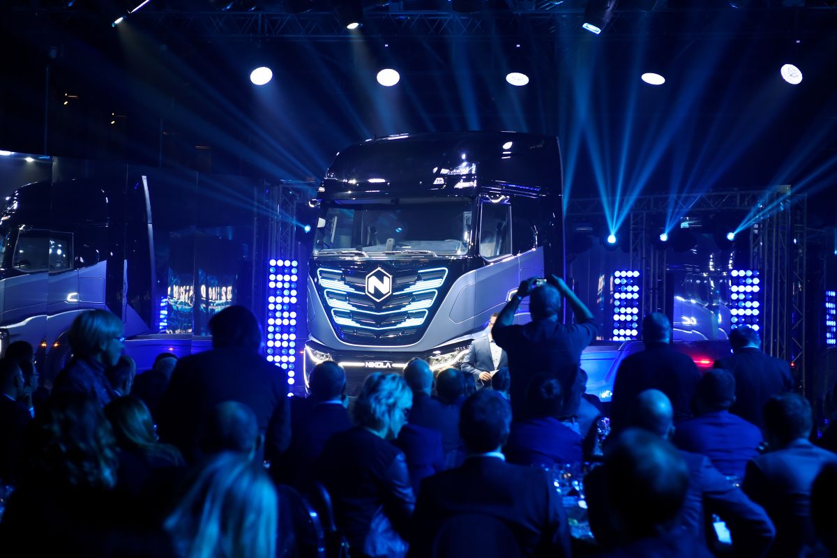 "Nikola Tre", truk listrik kolaborasi Iveco dan startup Nikola