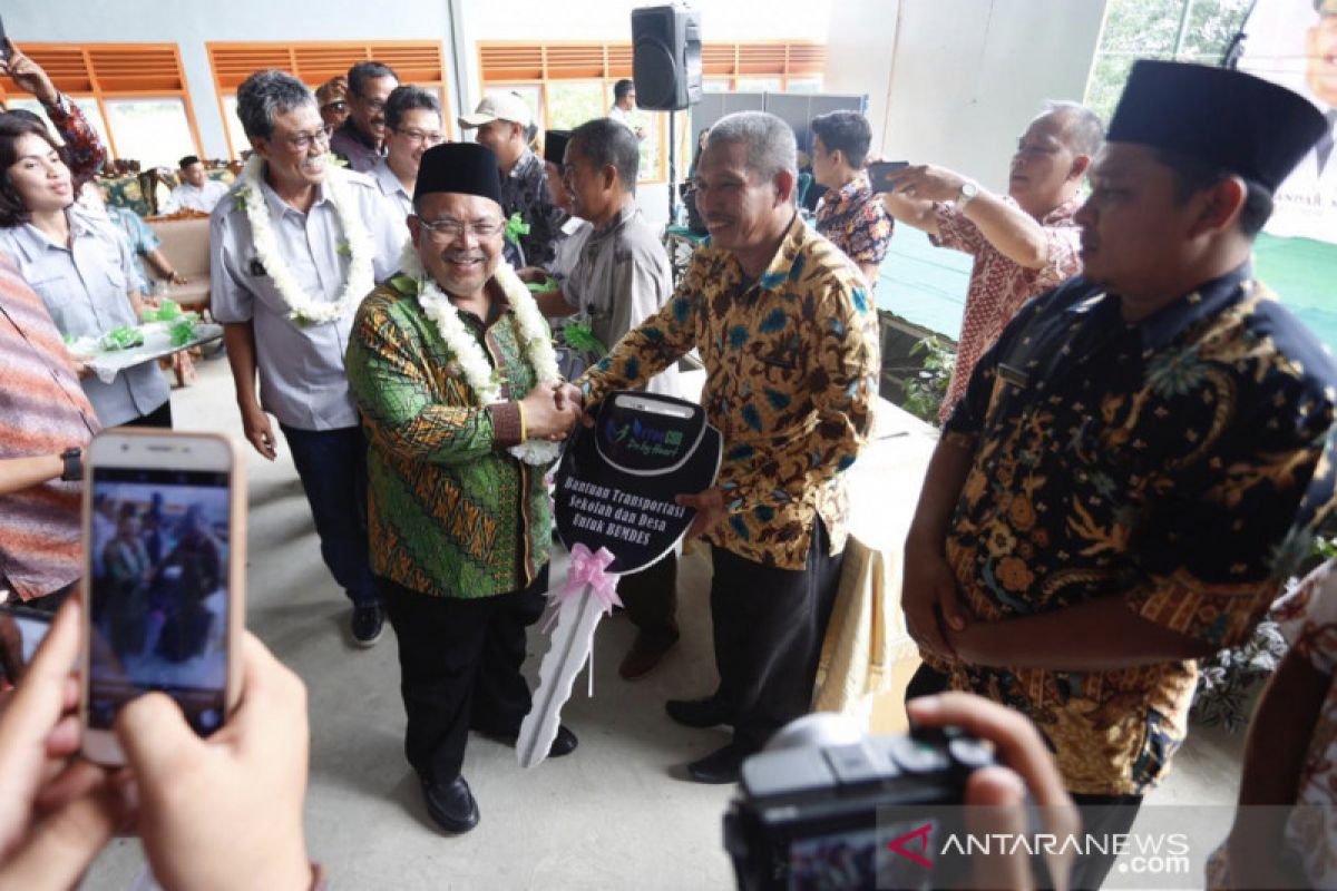 Indominco serahkan gedung seba guna Desa Martadinata