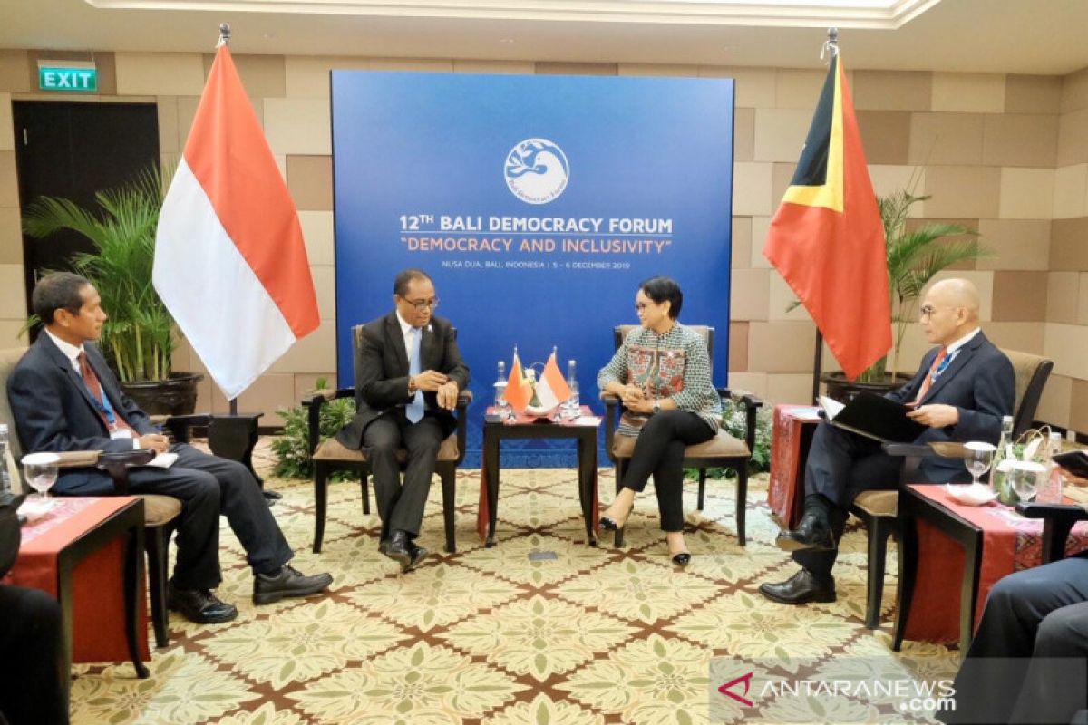 Menlu RI lakukan pertemuan bilateral dengan dua negara tetangga