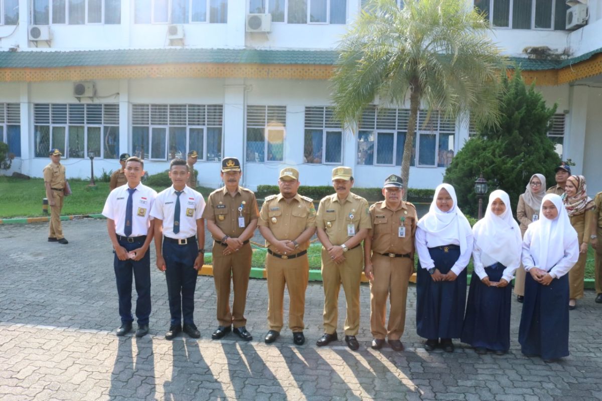 Disdukcapil Langkat bagikan 30 ribu Kartu Identitas Anak