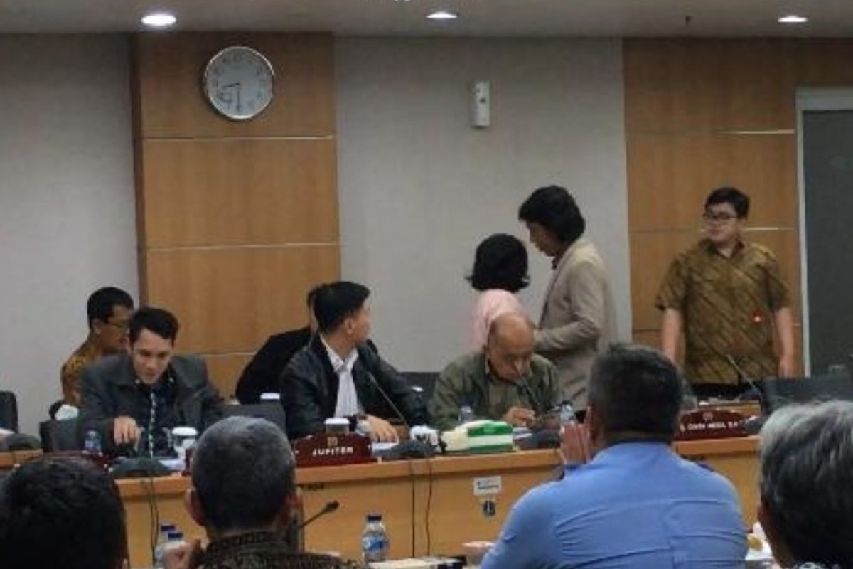 Rapat Komisi C DPRD DKI ditunda karena perdebatan sesama anggota dewan