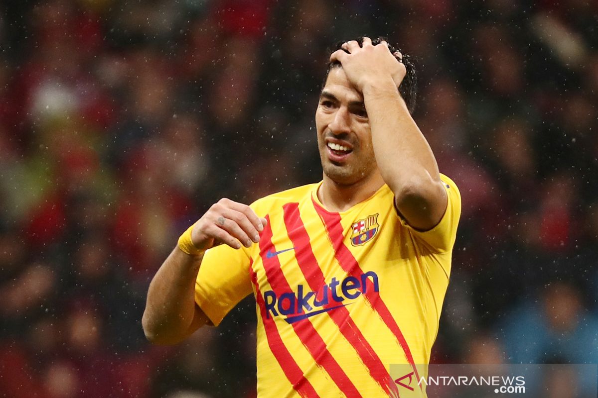 Luis Suarez ingin Barcelona cari penerusnya