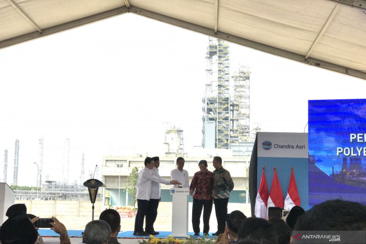 President inaugurates Chandra Asri's polyethylene plant in Banten
