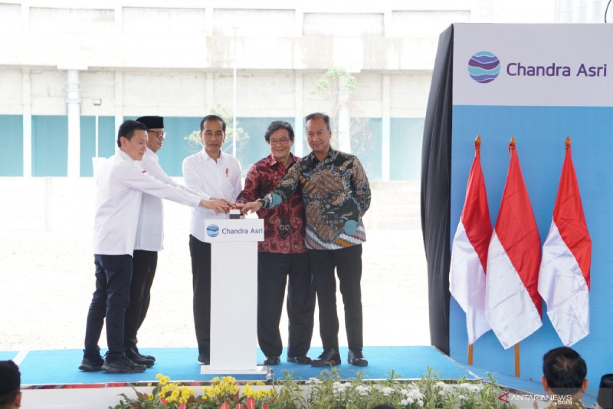 Jokowi optimistis RI mampu ekspor produk petrokimia dalam empat tahun