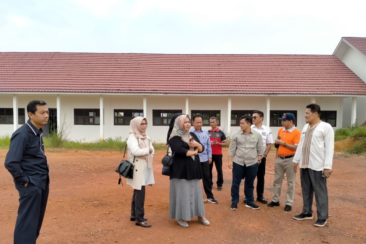 Sidak dua sekolah, Komisi IV temukan proyek salahi aturan