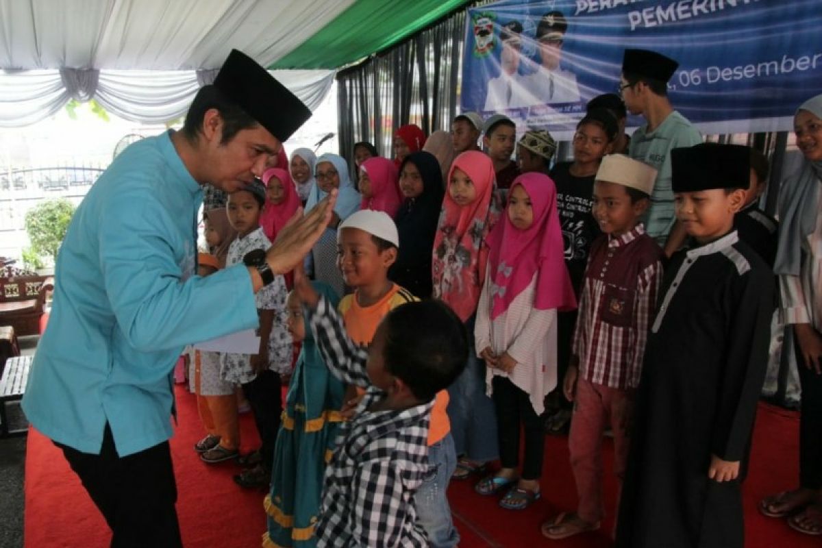 Pemkot Pematangsiantar santuni puluhan anak yatim